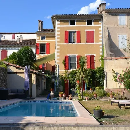 St Jean Du Gard : Spacious Apartment With Use Of Pool Saint-Jean-du-Gard Extérieur photo