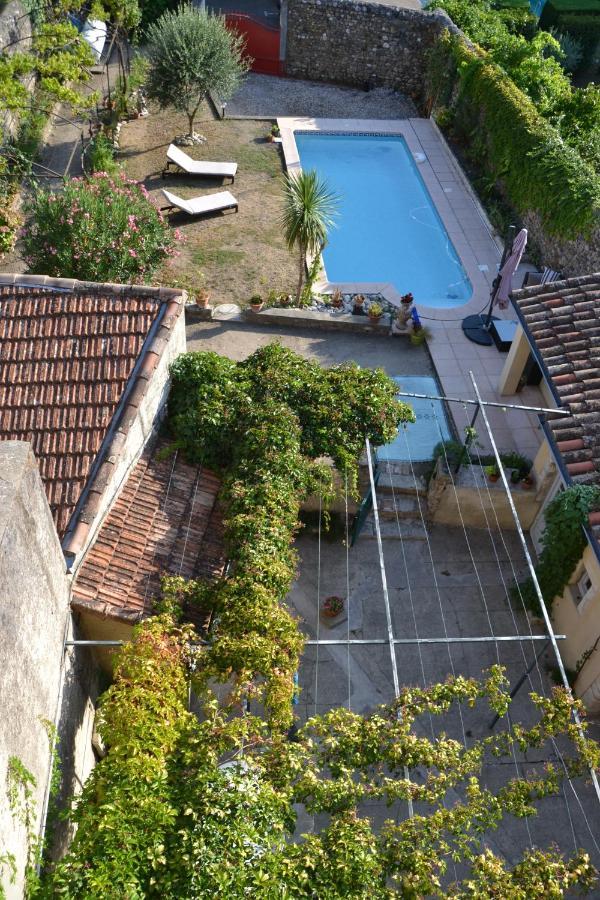 St Jean Du Gard : Spacious With Use Of Pool Apartment